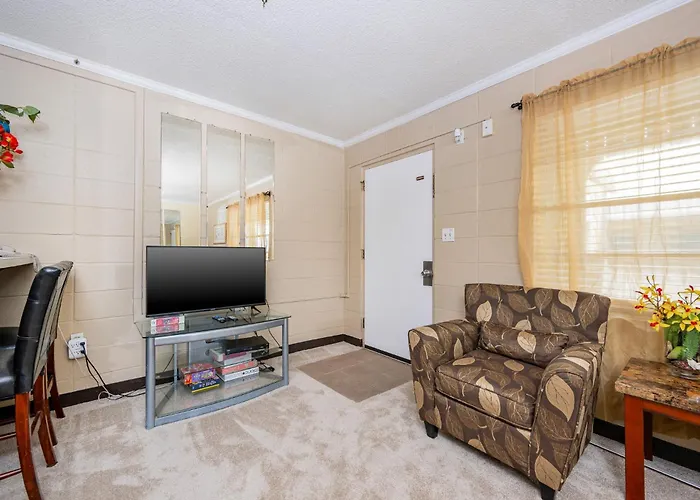 Apartment Gulf Village 204