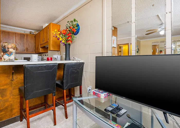 Gulf Village 204